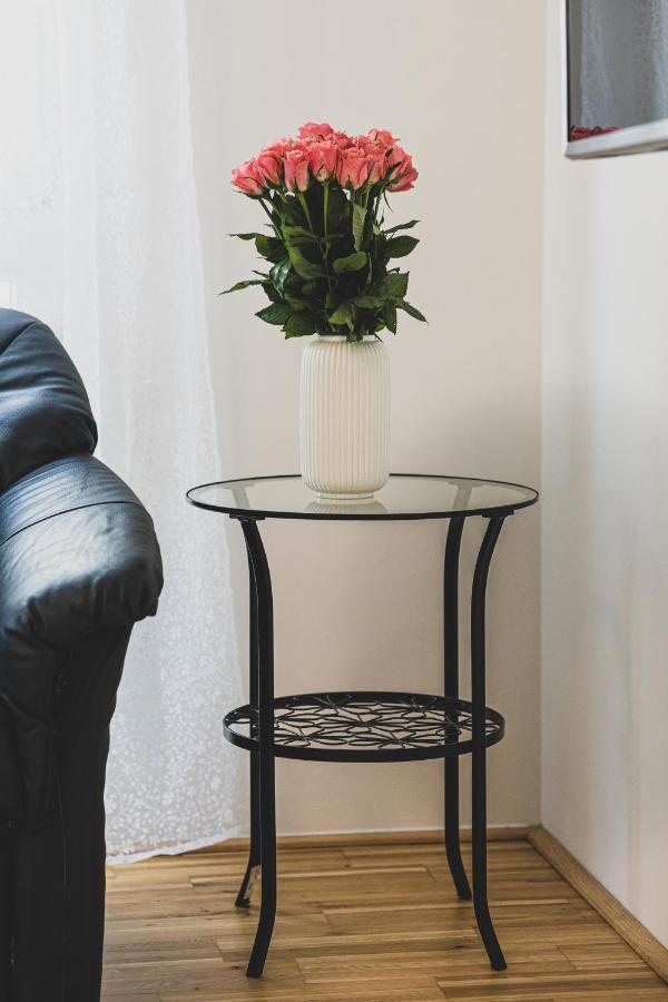 Apartament Carin Deluxe I Wiedeń Zewnętrze zdjęcie
